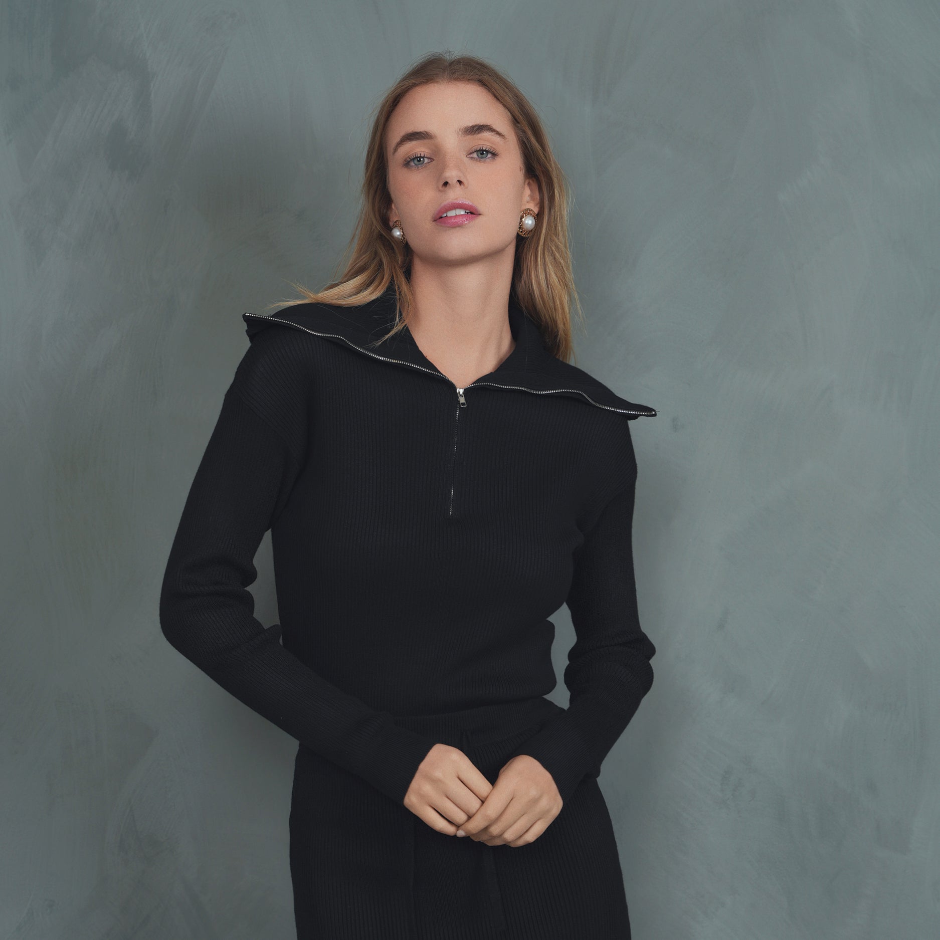 Knit Rib Zipper Top