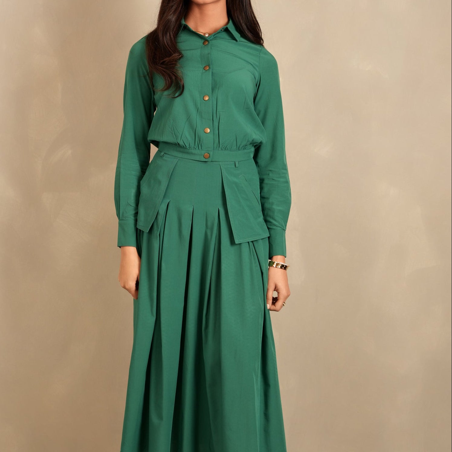 Pleated Skirt w/ Exposed Pockets