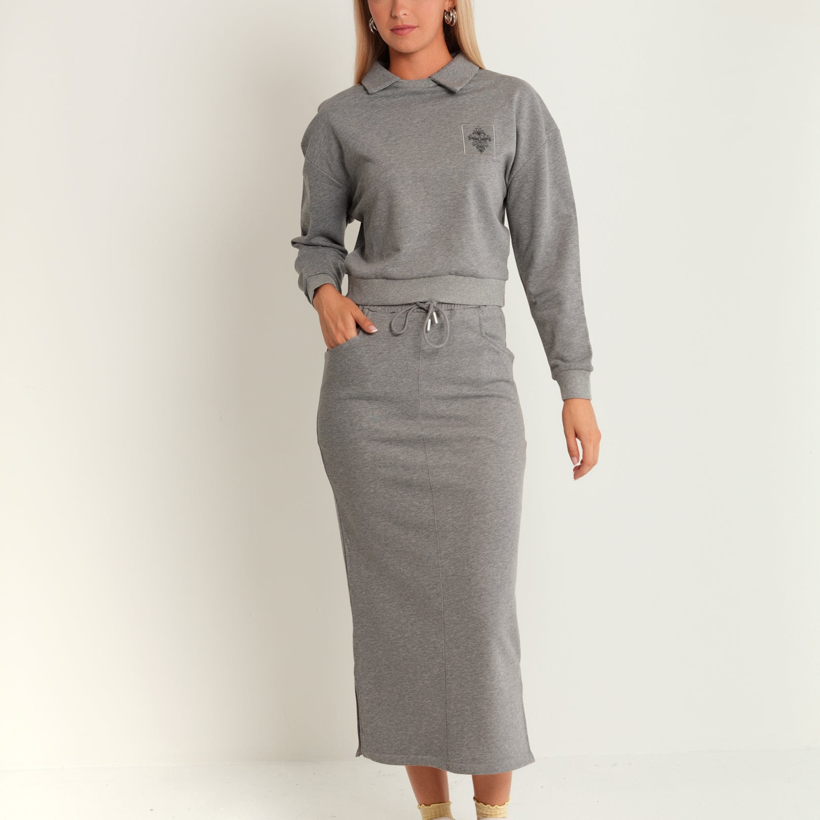 Collar Sweatshirt