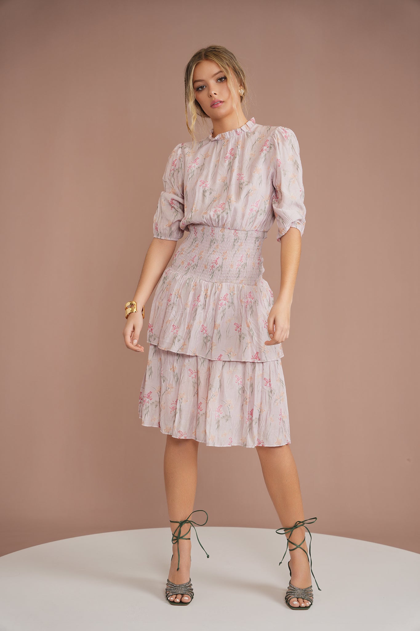 ★2025SS新作★LUV IS TRUE★LVTR LAYERED FRILL DRESS Layered Ruffle Bodycon Dress - CODE LAVIE | Official Online