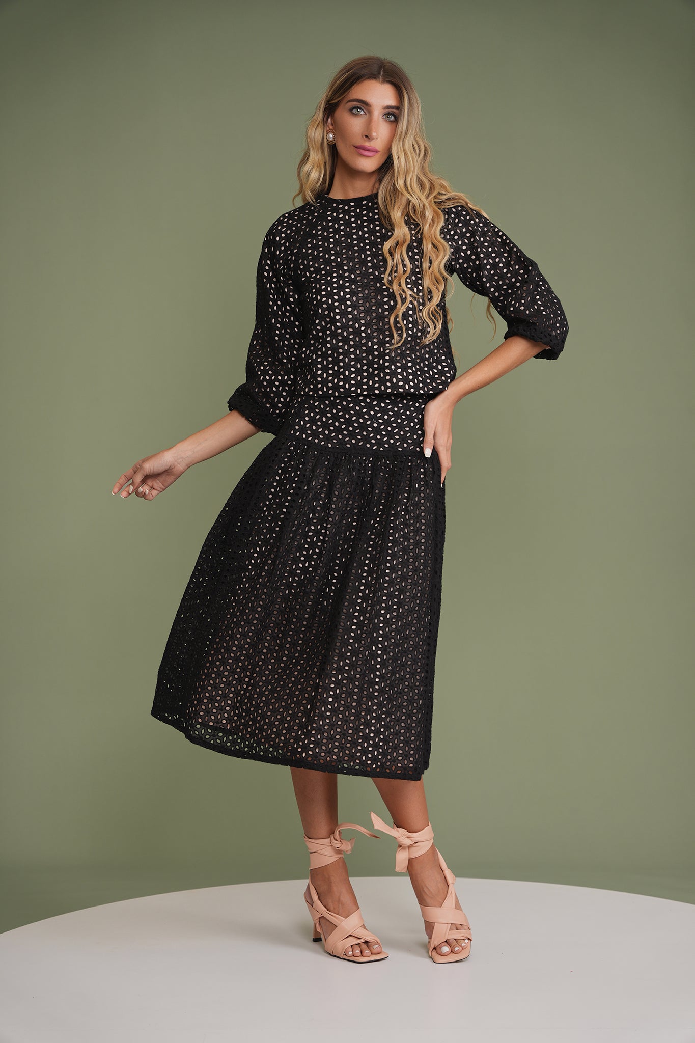 Taupe Elegant Eyelet Buckle Belt Top and Skirt Set – Lady Galore