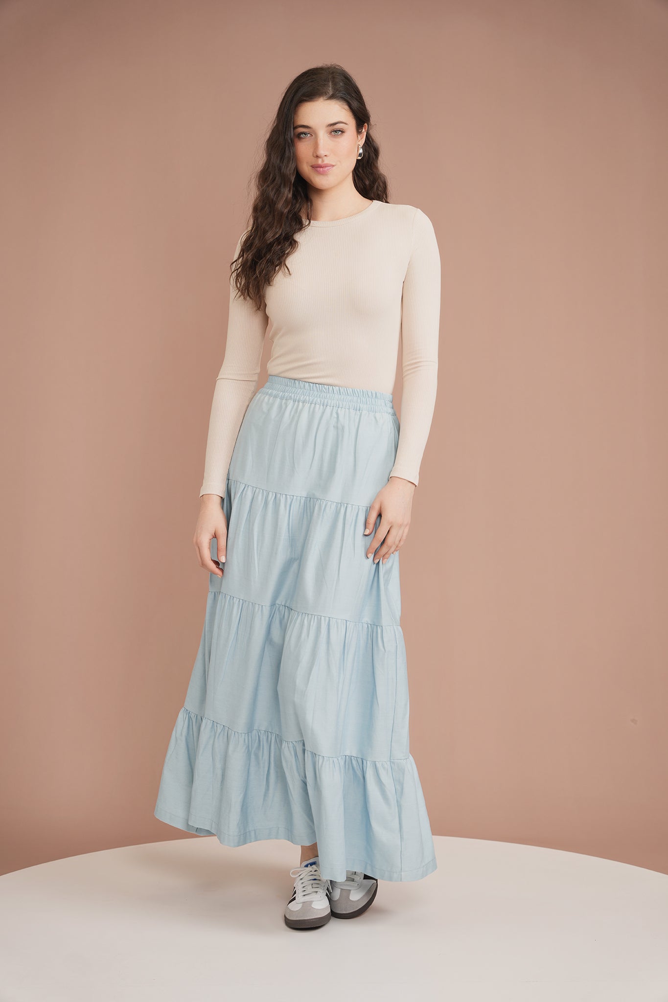【mnem】Chewie Tiered Skirt mnem】Chewie Tiered Skirt MEADOW GINGHAM TIERED SKIRT – MINUSEY