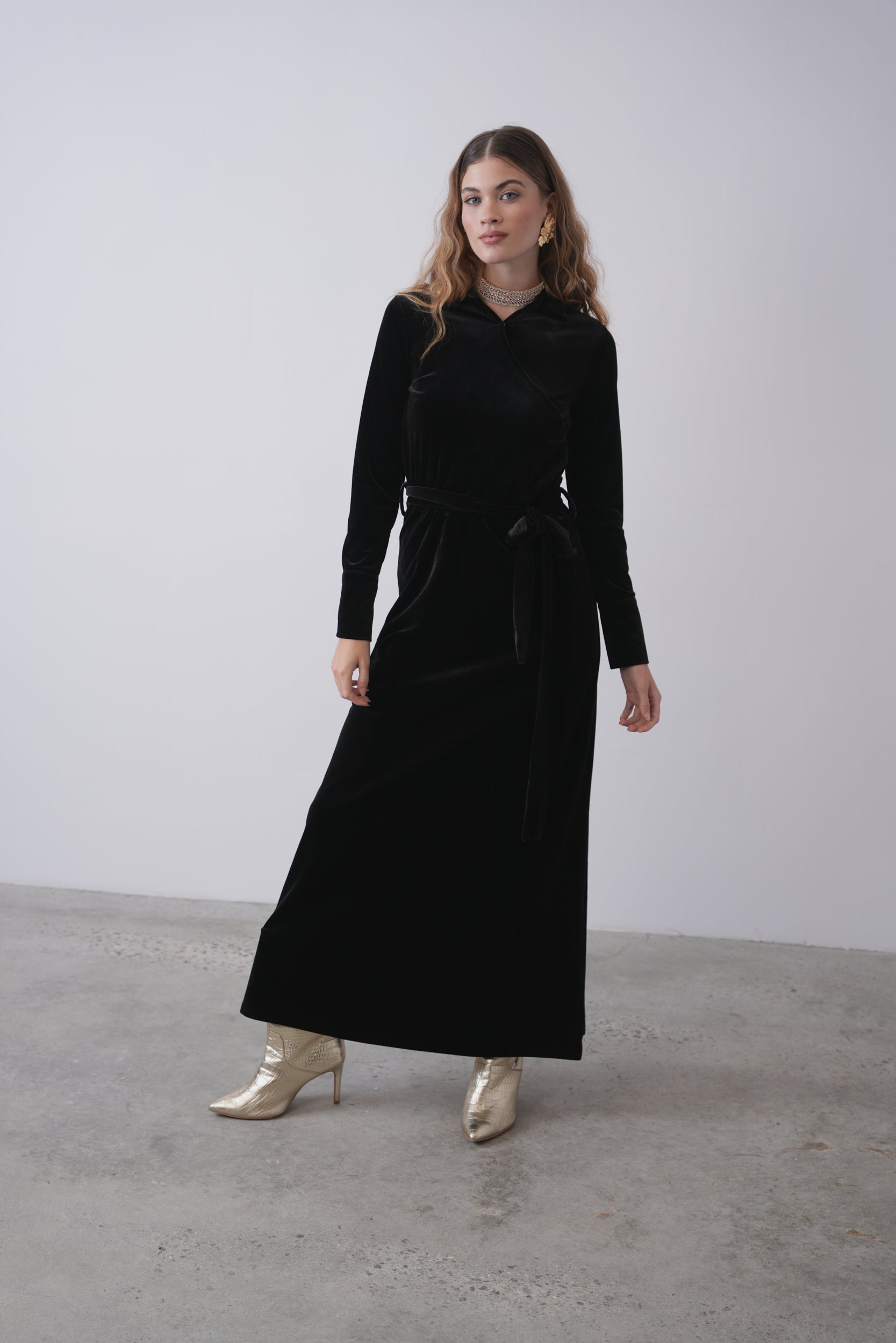 Wrap Maxi Velour Dress – udelny.com