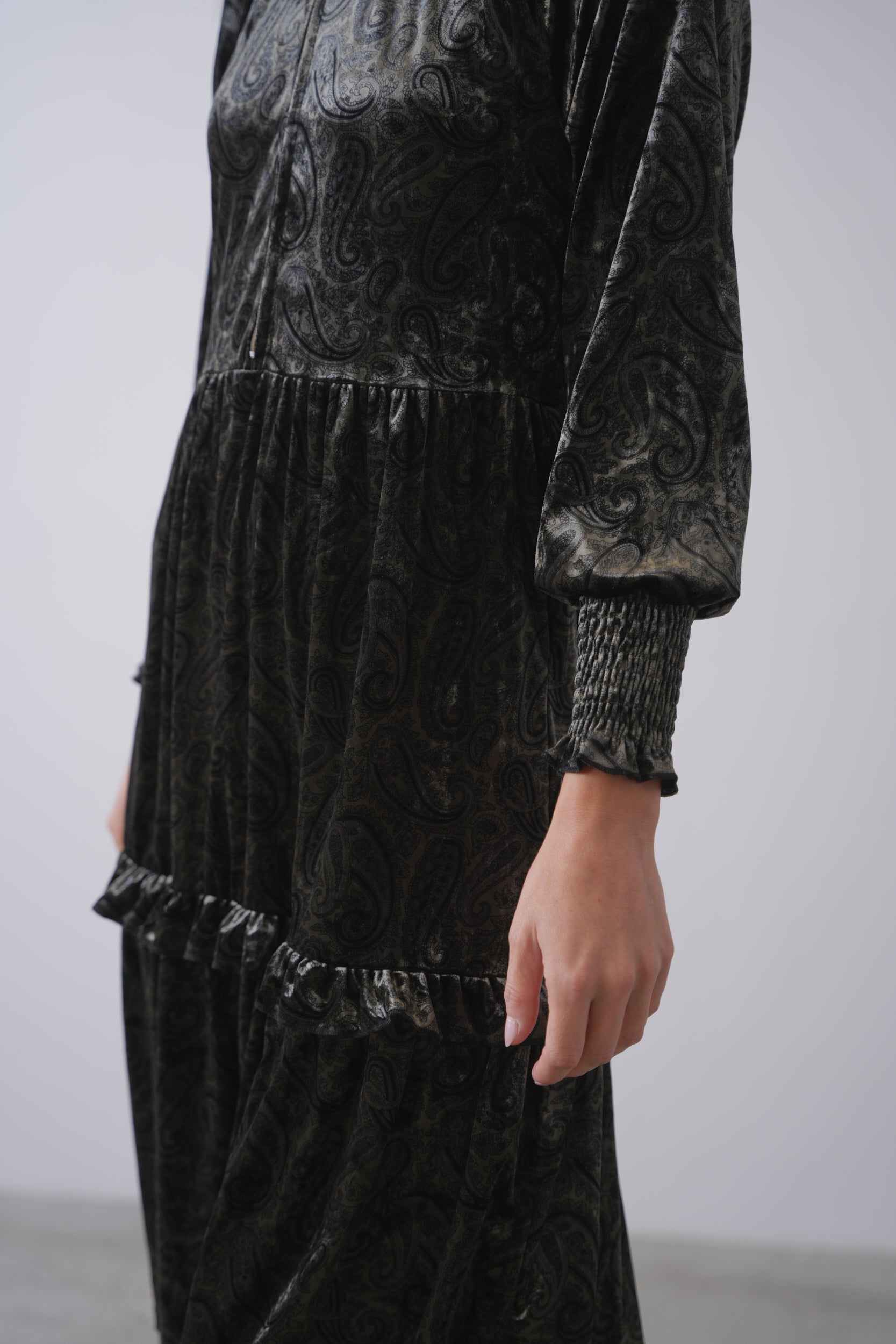 【新品未使用】lerure Ladylike velour dress ブラック Ladylike velour dressのドレス|Dorry Doll / LE'RURE