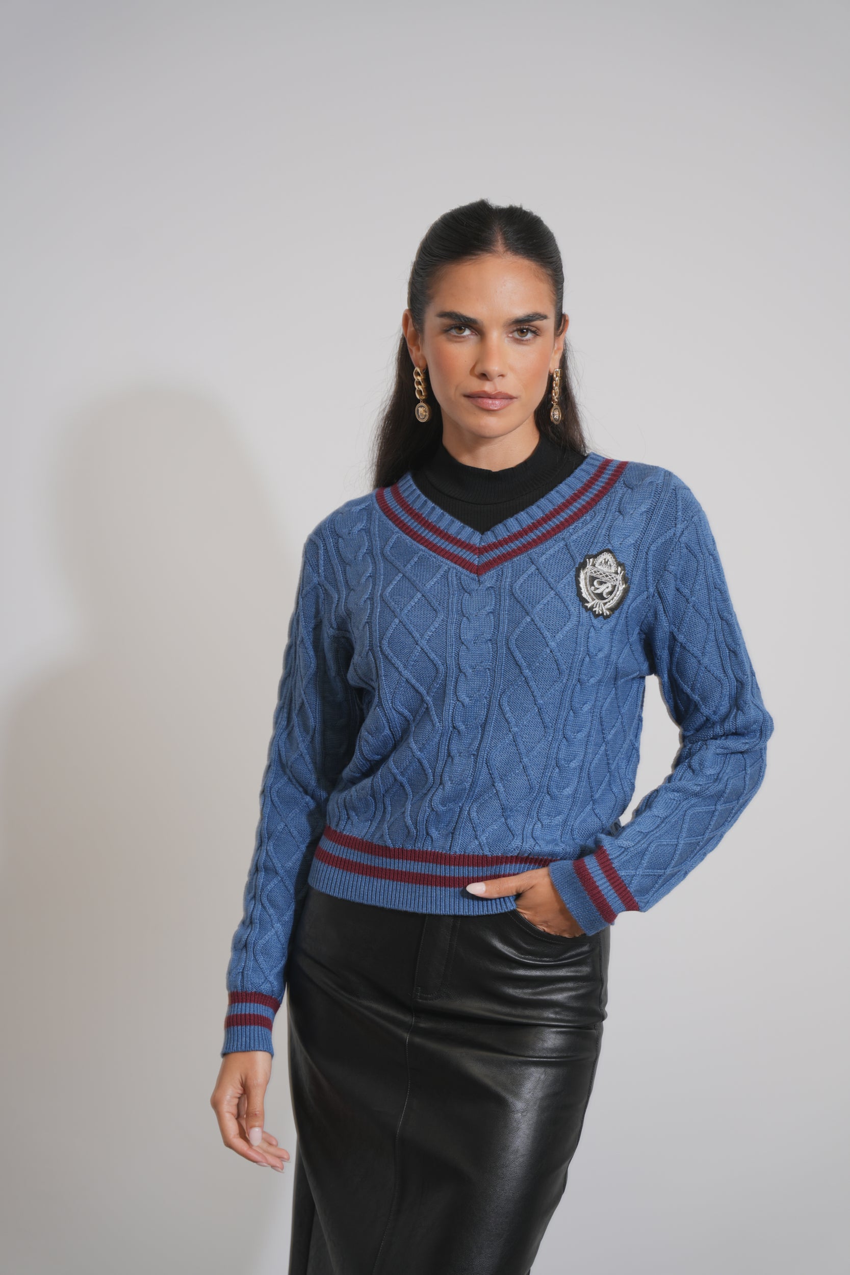 L&#39;Appartement DEUXIEME CLASSE - りっちゃん　Jacquared Vネック KNIT◆ The Jackie Varsity V Neck Sweater – udelny.com