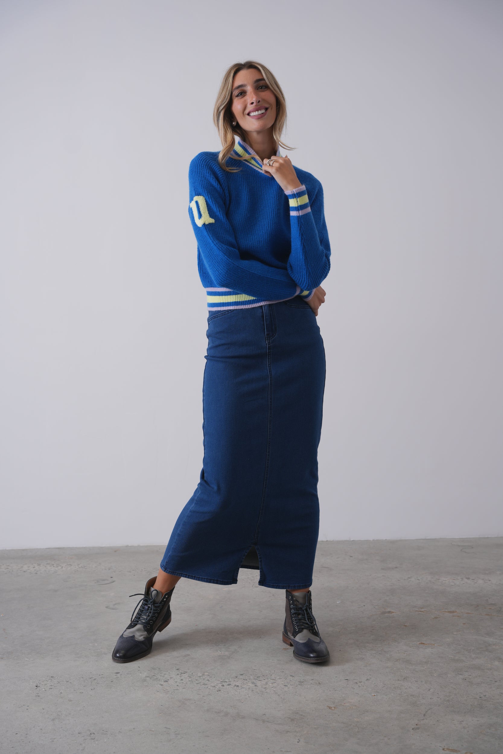 Stretch Denim Skirt With Slit – udelny.com