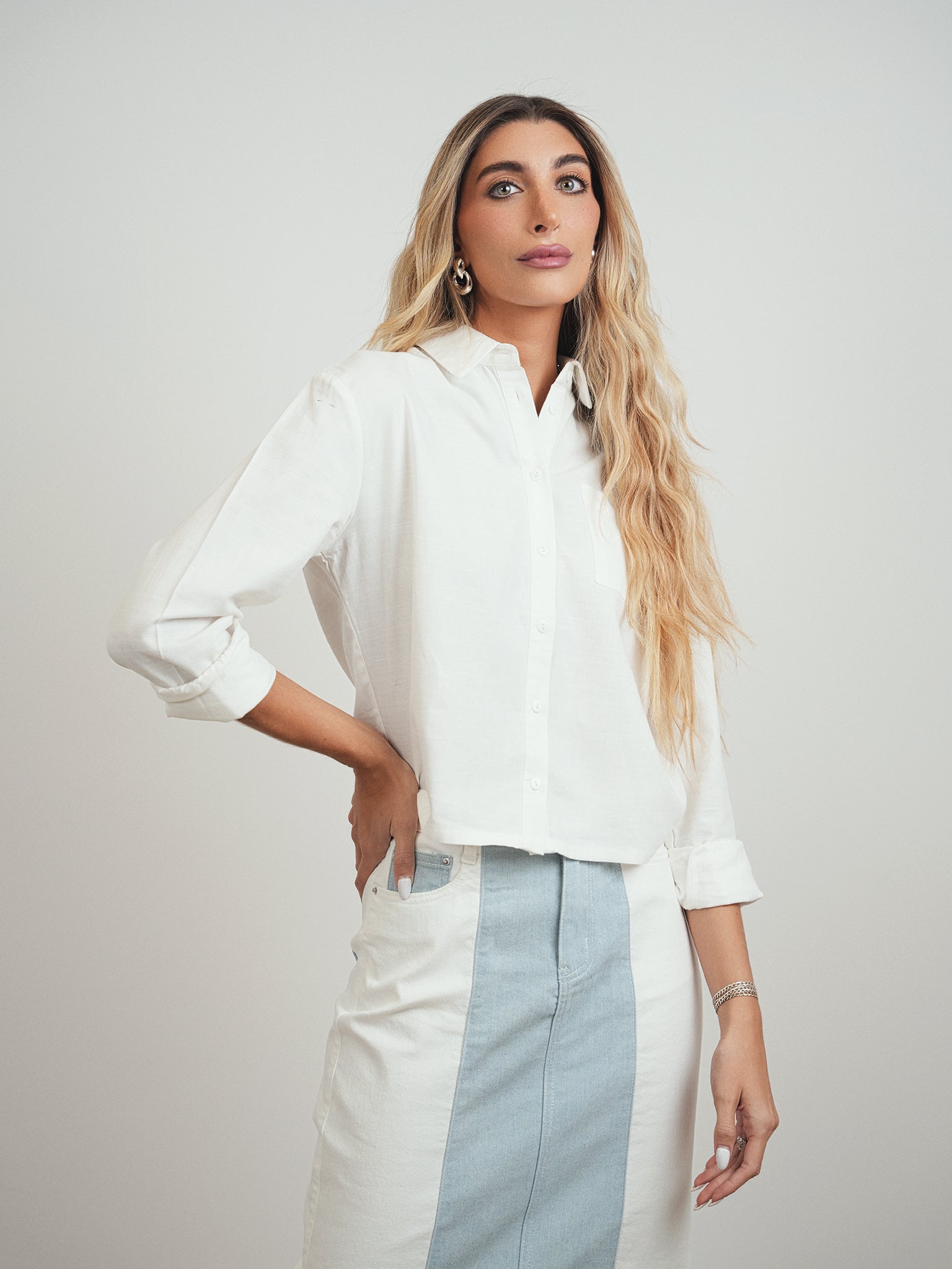 ルエブル LOEUVRE Rough-Lettering Crop T-shirt （MINT） Crop Boxy Shirt – udelny.com