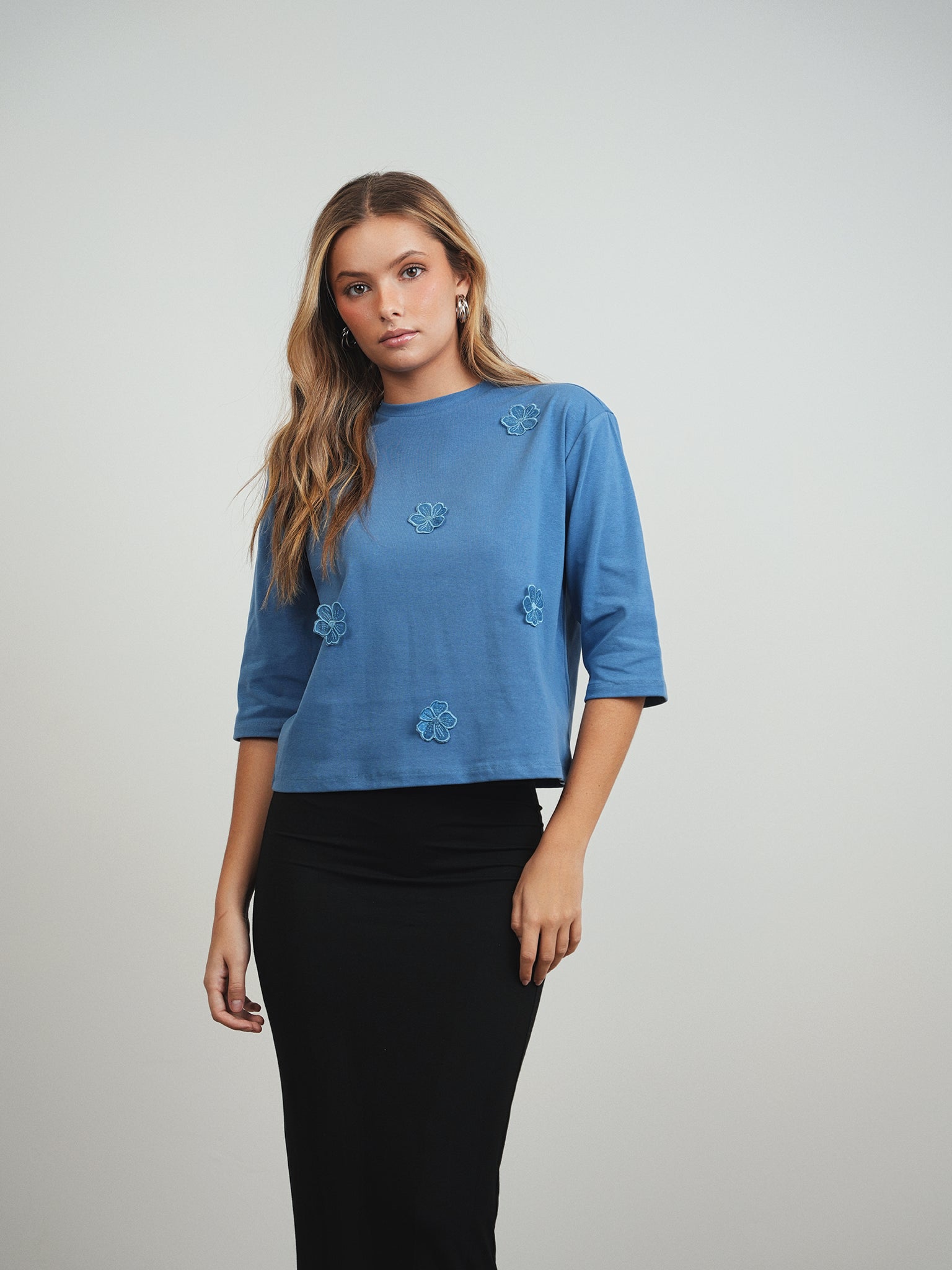 Flower Applique Tee – udelny.com