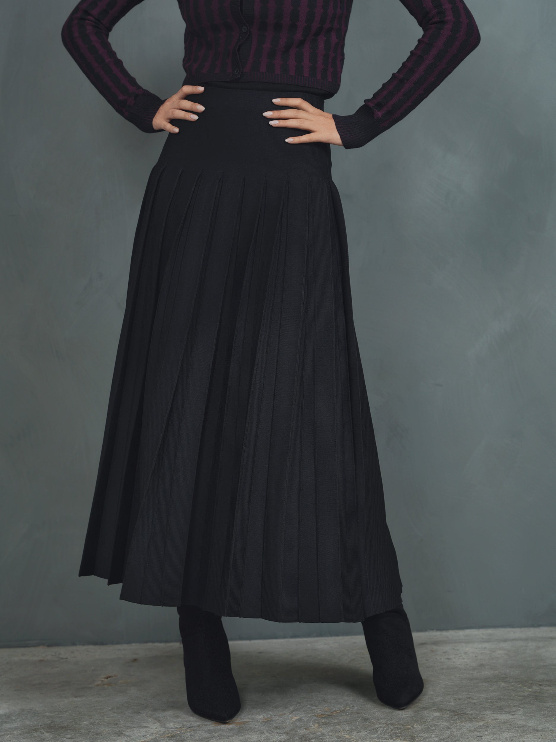 Knit Pleated Skirt