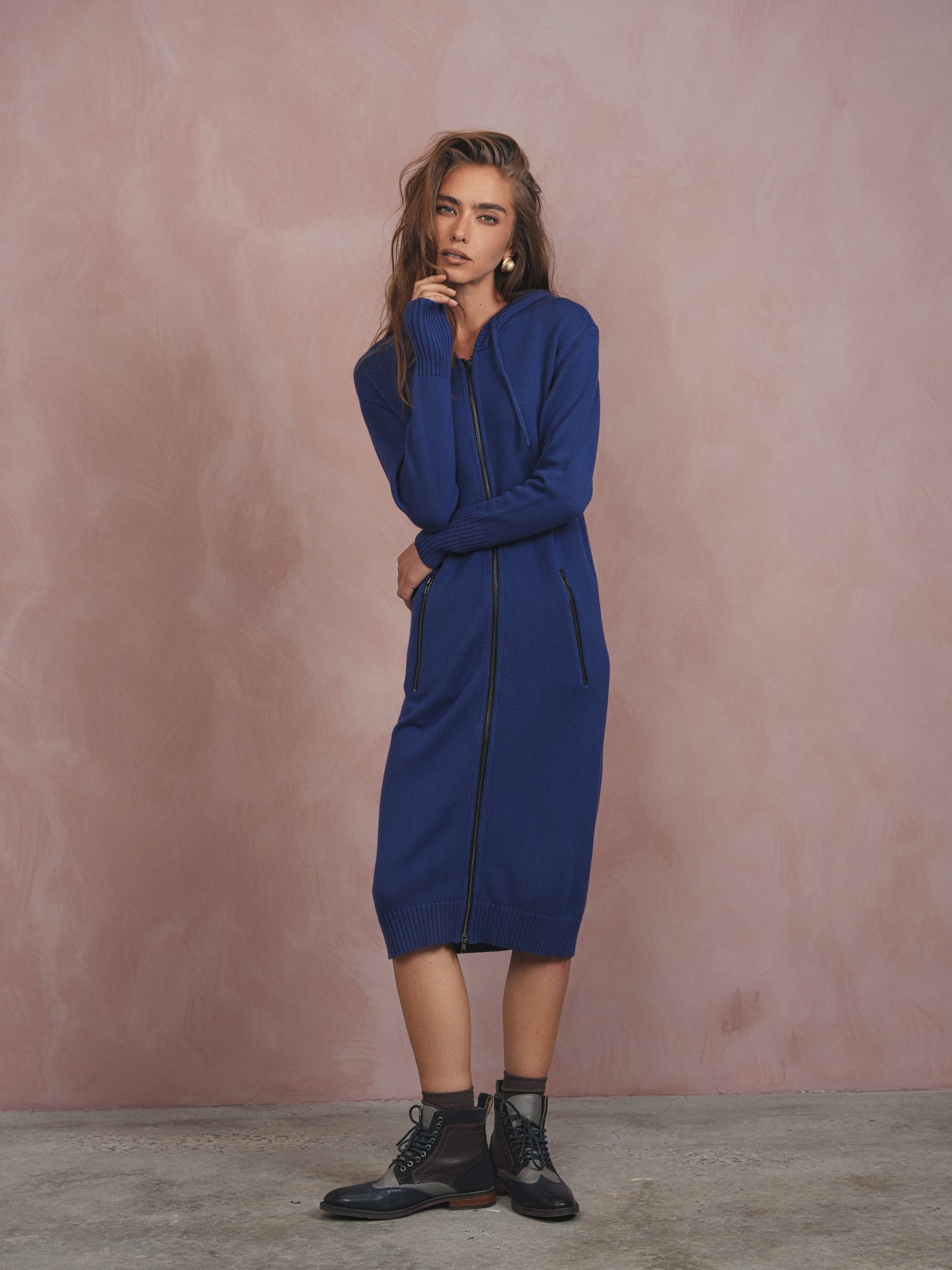 blue hoodie dress Knit – Q1 2026 90 cm Waist Kim Kardashian Brings Back Size:37 L