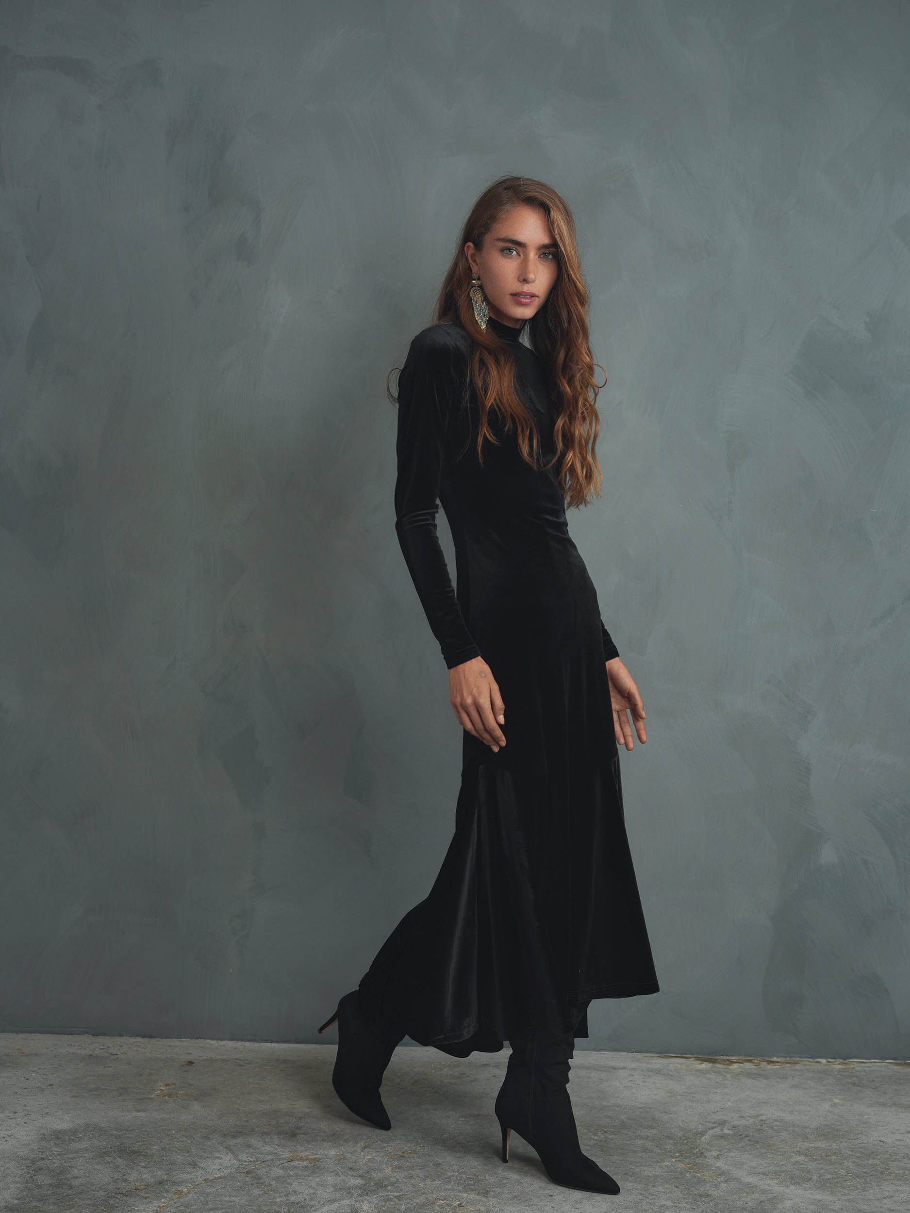 The Versailles Velour High-Low Dress – udelny.com