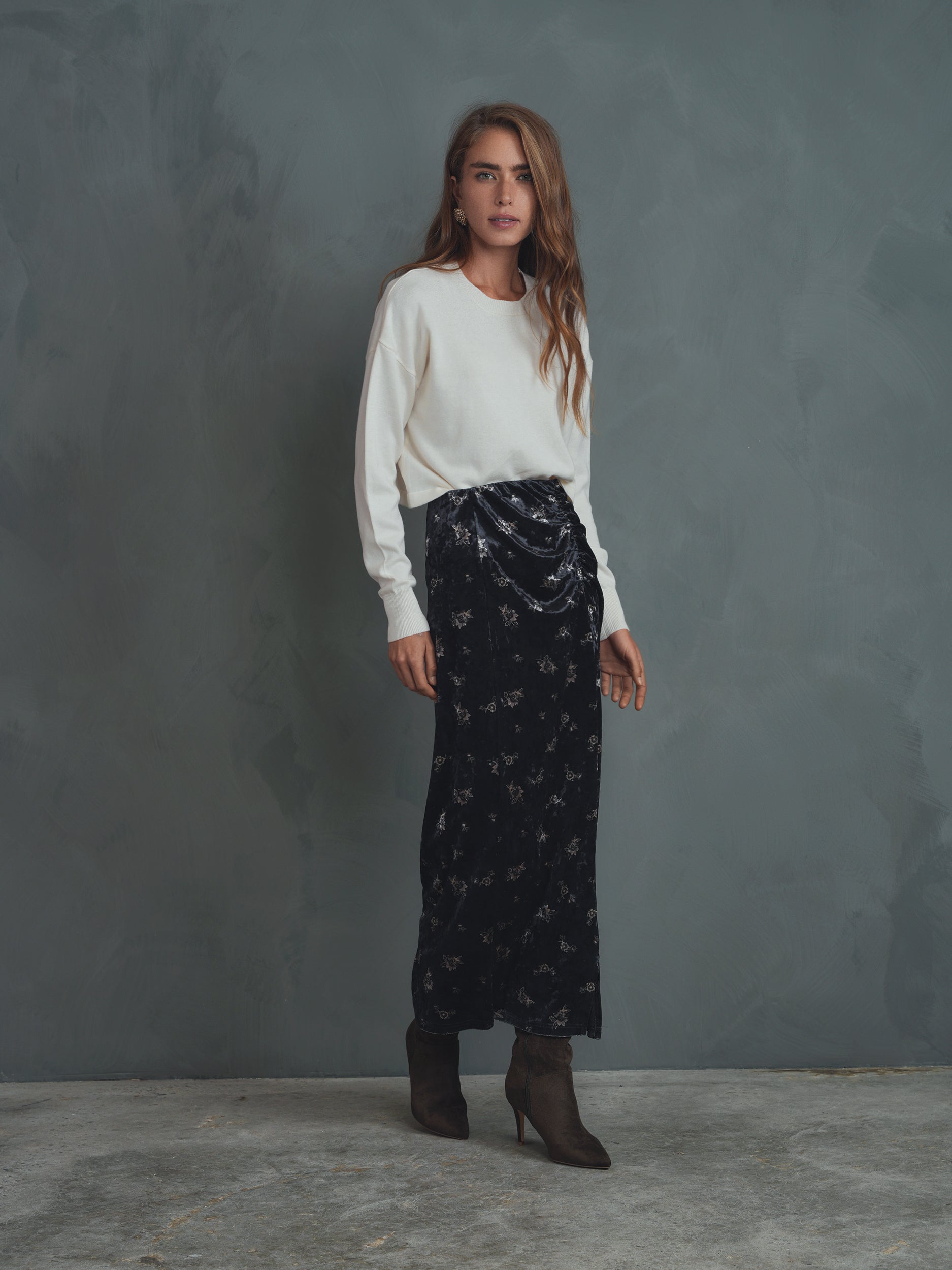 Ruched Velour Skirt – udelny.com